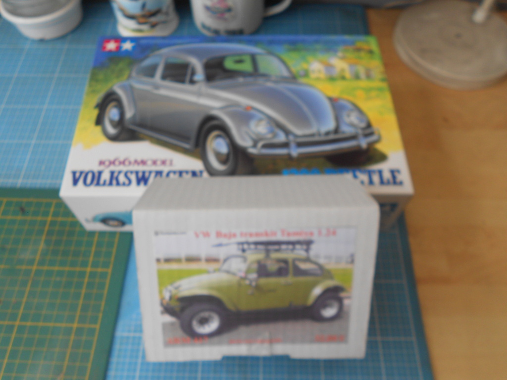 volkswagen 1300 beetle +vw baja kit 1/24 arm  Dscn9012