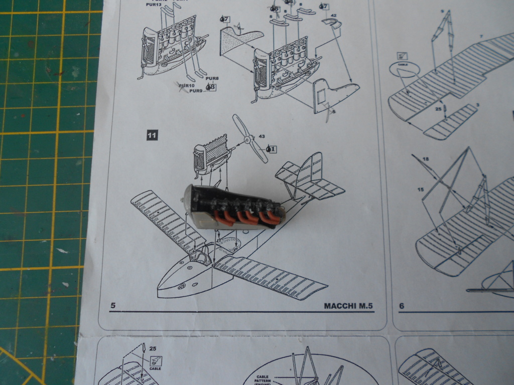 [FLY] MACCHI M 5 Réf 48002 Moteur10