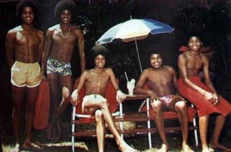 Immagini era  "JACKSON 5 - JACKSONS" - Pagina 20 Earlyy10