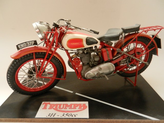 Moto Triumph 3H-350cc 02611