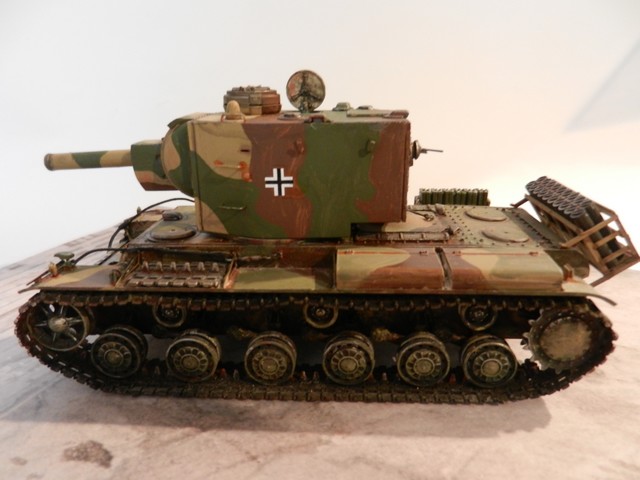 Véhicule de récupération allemand Pz.Kpfw KV-2 754 Dscn9066