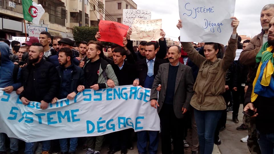 Bejaia: Marche des étudiants contre le cinquième mandat le mardi 26 février 2019 1287