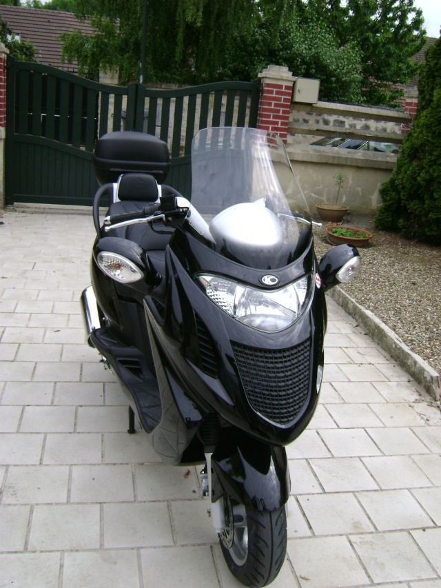 A vendre Scoot 125cc et porte-moto Dsc00711