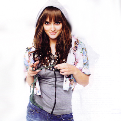 She's Leighton Leight13