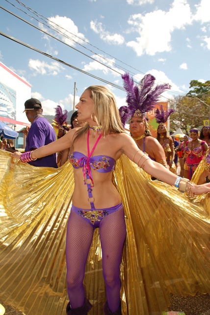 The Beautiful Side of Carnival 2010 **pics** Dsc_7010