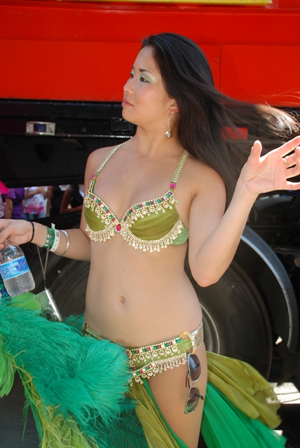 The Beautiful Side of Carnival 2010 **pics** Dsc_7410