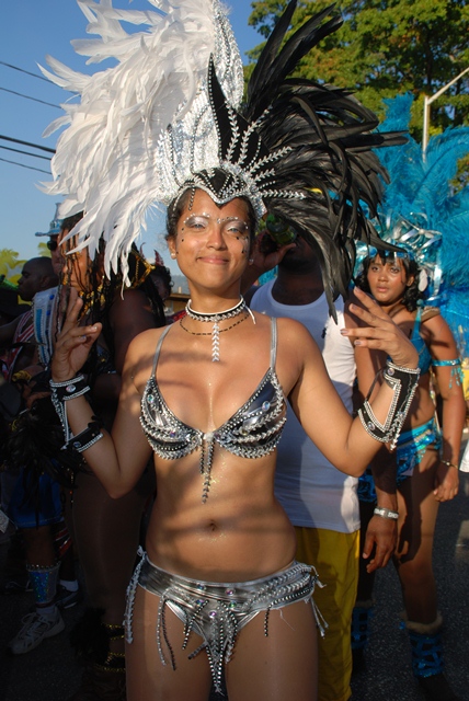 The Beautiful Side of Carnival 2010 **pics** Dsc_7611