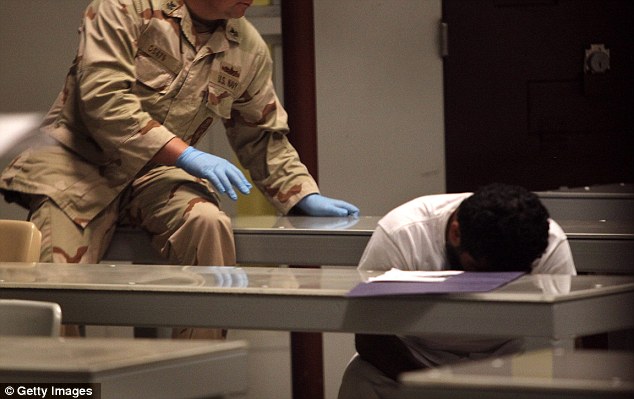 Oggi ai prigionieri a Guantanamo Tra poco agli americani:   Image266