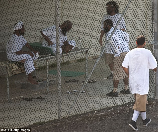 Oggi ai prigionieri a Guantanamo Tra poco agli americani:   Image272