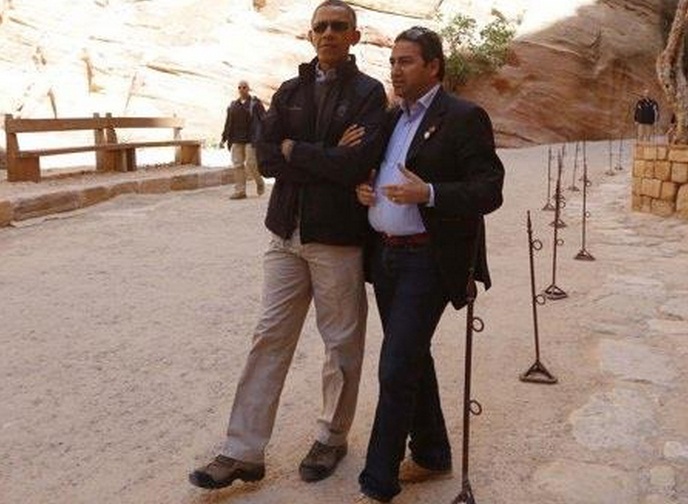 بالصور - أوباما في البتراء  obama at petra 1272