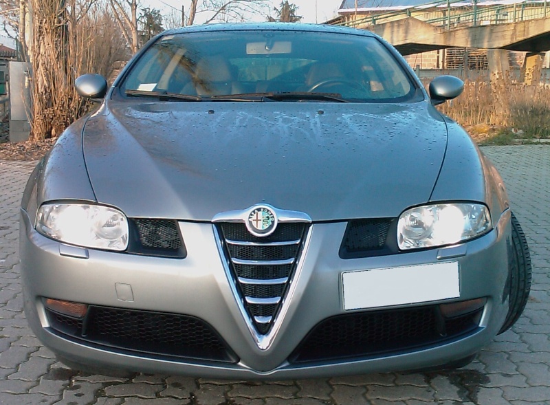 Alfa Romeo : uno stile di vita... Fronta10