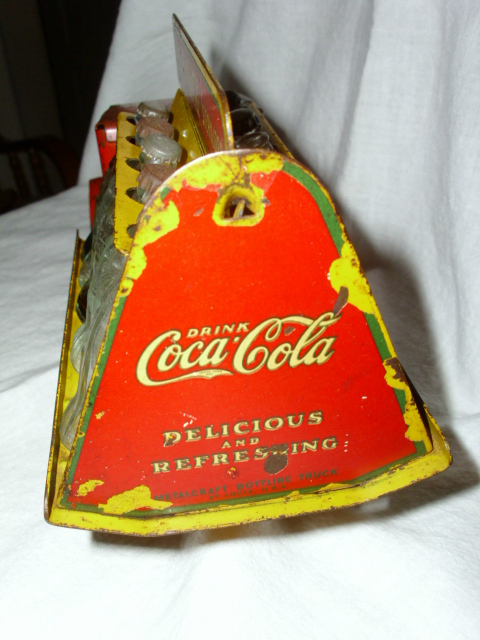 2 coca cola camion jouet 1940 and 1950 Coke_t11
