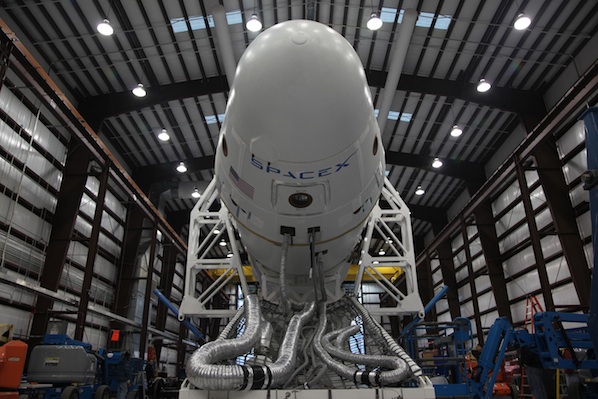 Falcon 9(Dragon1)lancemant le 08-12-2010 Spacex10