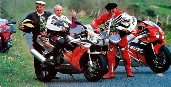 les papy- motards Vieux_10