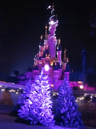 Vos photos nocturnes de Disneyland Paris - Page 28 Dsc09515
