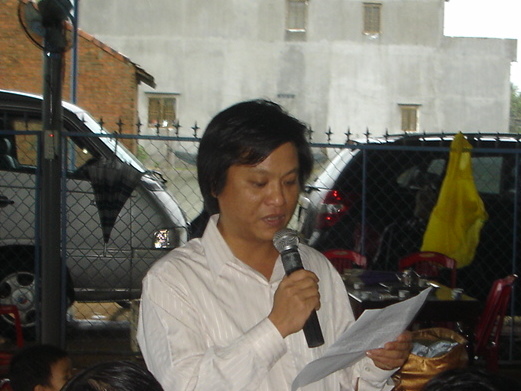 Chào mừng Ngày nhà giáo Việt Nam 20/11 2010 Dsc04017