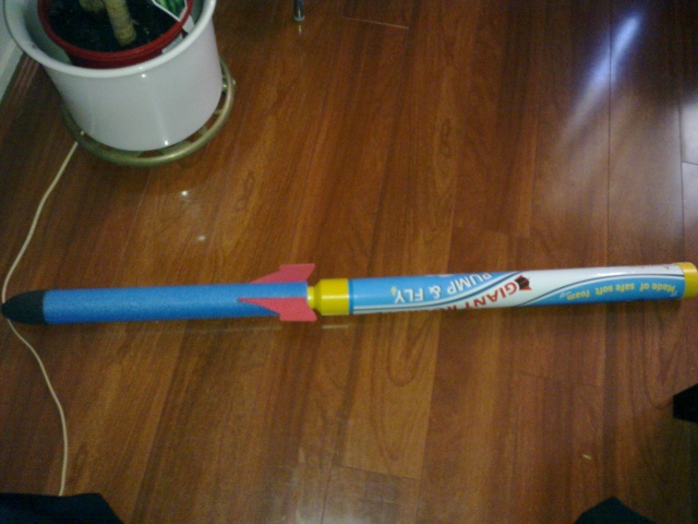 Australian Geographic Giant Rocket 06042010