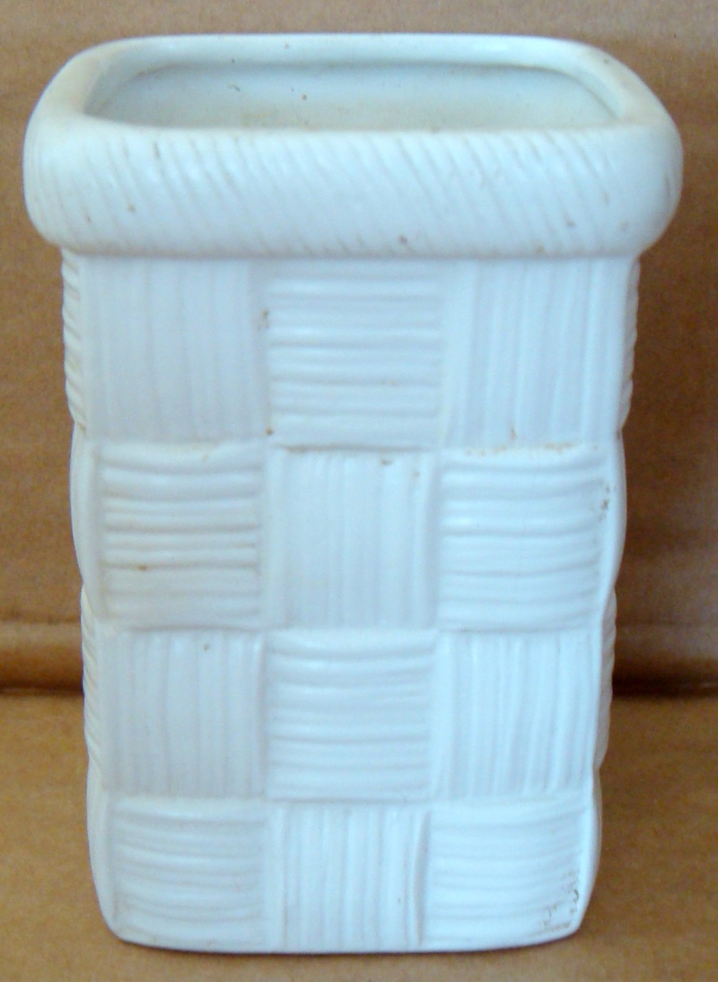 Another basket vase No 319 Dsc05210