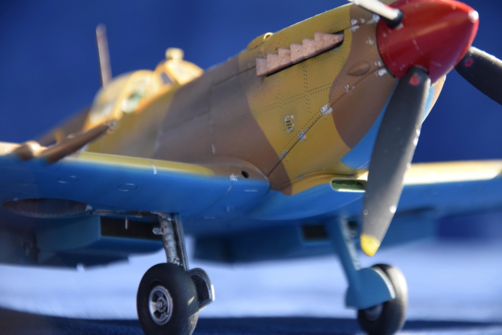 Spitfire MkVIII - Tamiya 1/32 Dsc_0356