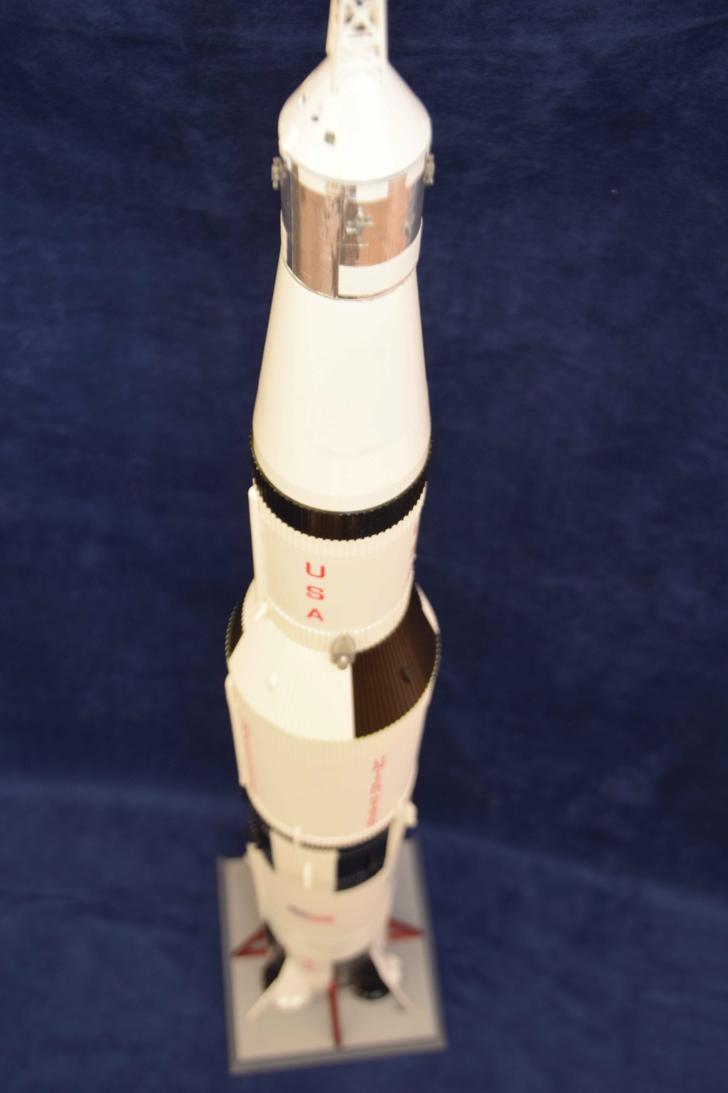 Apollo 11 + Saturn V Revell 1/96ème F410