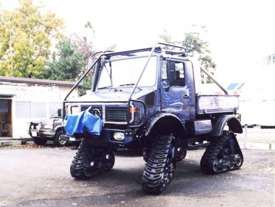 Peut etre qu'une version pour UNIMOG est prévue ???? Merced10