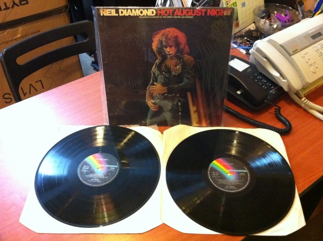 Neil Diamond - Hot August Night LP Img_1310
