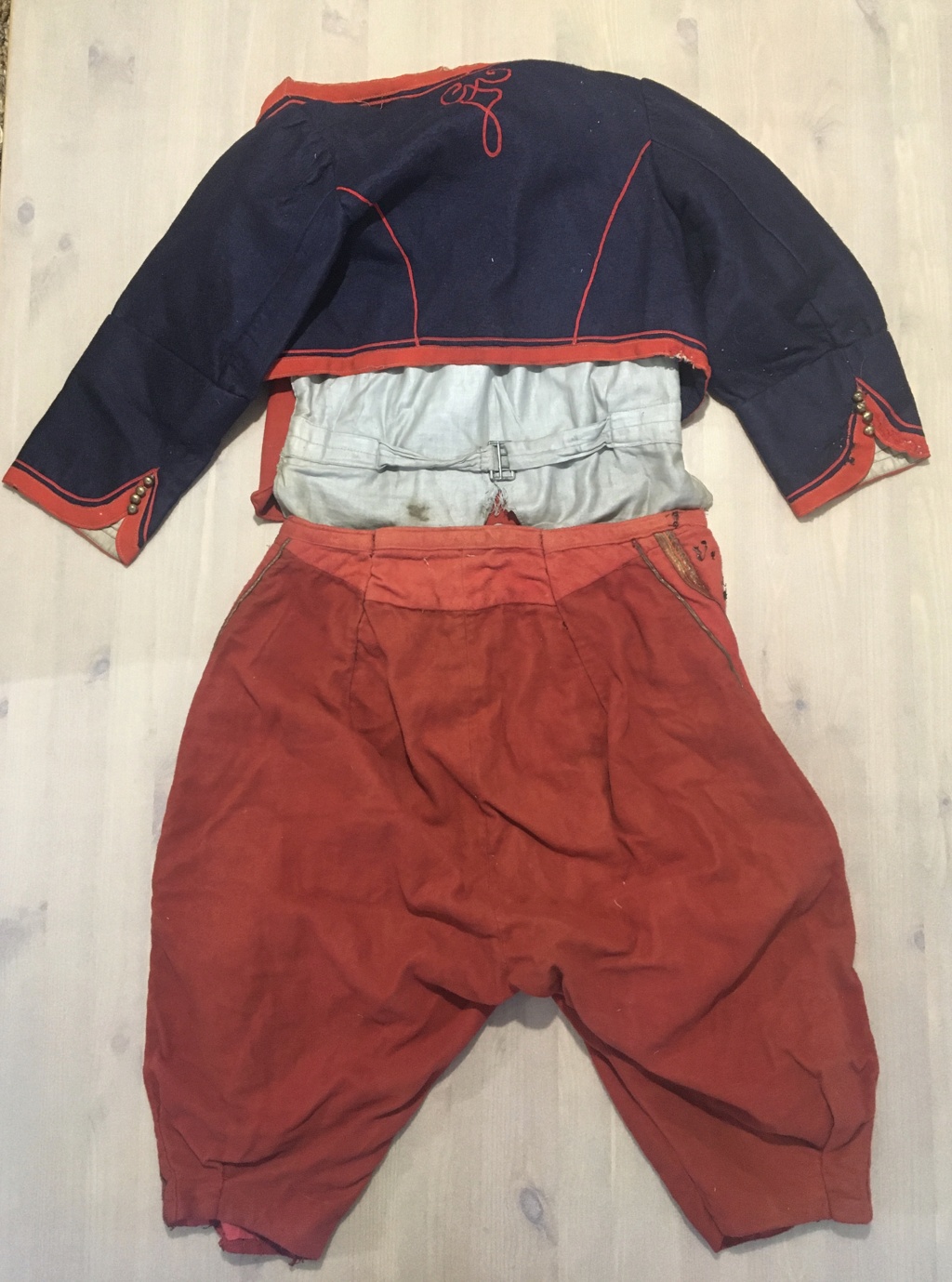 (P) Tenue du 3ème zouave pour enfant (Gilet + boléro + saroual) VENDUE 07238210