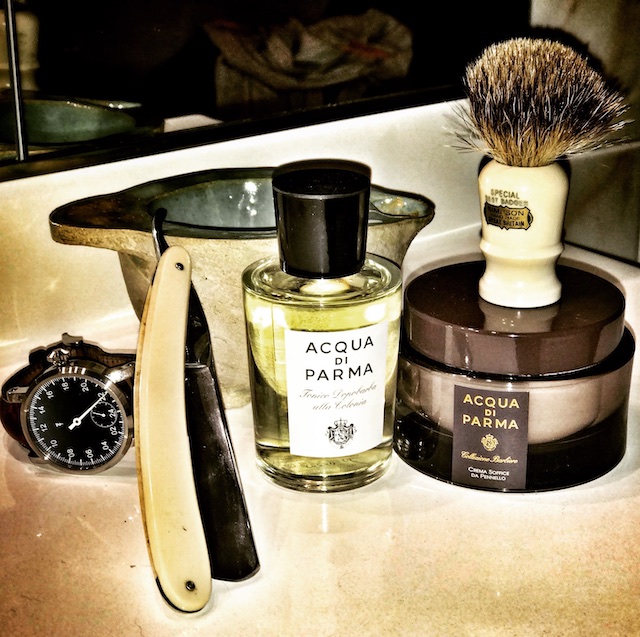 Shave of the Day / Rasage du jour - Page 6 Livre_10