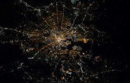 Desde el espacio ciudades iluminadas NASA Ciudad Reno, Estados Unidos de América. Ciudad10