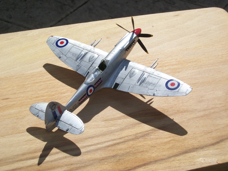 spitfire MK 22 airfix  100_1116