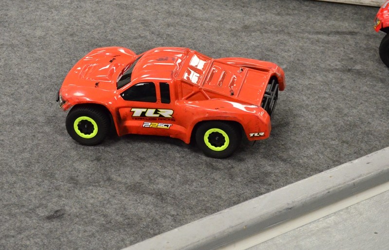 Cumberland RC @ Ray&Robbins Indoor carpet Offroad  - Page 3 Dsc_1010