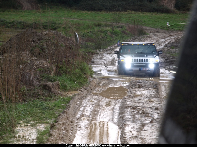 Photos & vidéos de La Team Hummerbox au Salon du Véhicule d’Aventure 2013 à Trans sur Erdre le 9 et 10 mars 2013 P3105214
