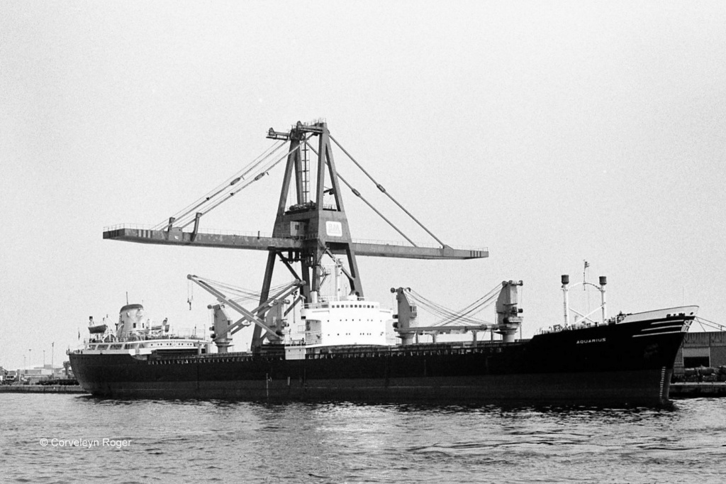 Photos Navires du monde construit entre 1950-1960 (6) Aquari10