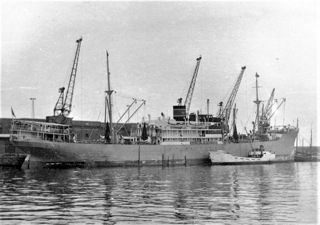 Photos General cargo avant 1940 (Plus 3000gt) 5  Axel_j10