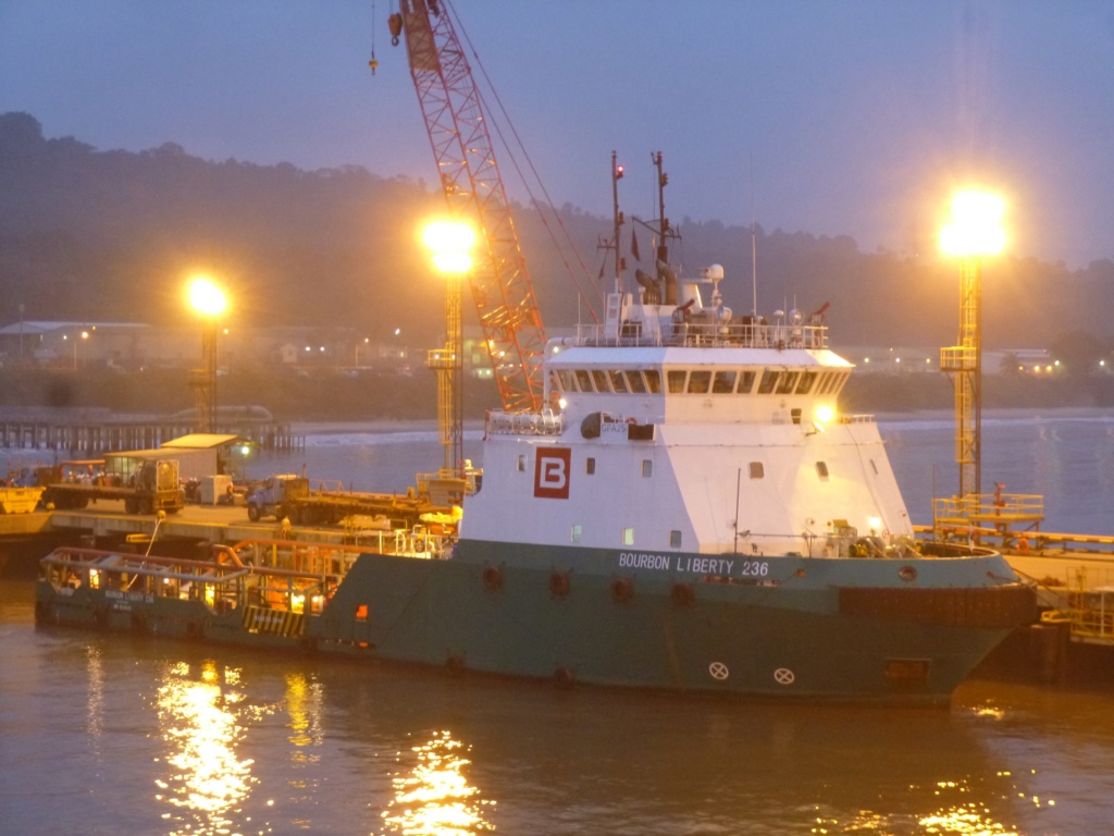 Photos de navires Luxembourgeois Armateur enre Belgique B 1 Bourbo34