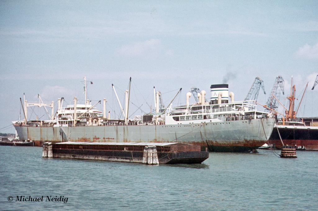 Photos Navires du monde construit entre 1950-1960 (7) Cape_d11