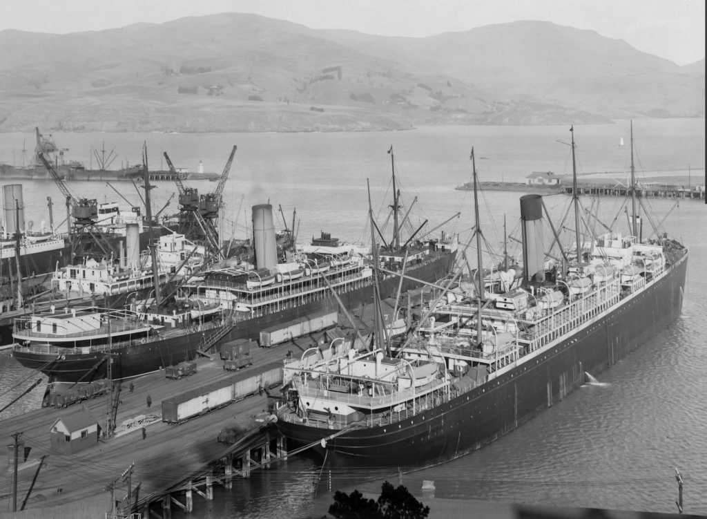 Photos General cargo avant 1940 (Plus 3000gt) 23 Corint12