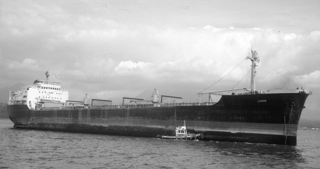 Photos Navires du monde construit entre 1950-1960 (3) Junin_10