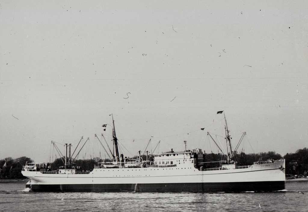 Photos General cargo avant 1940 (Plus 3000gt) 7 Laland10