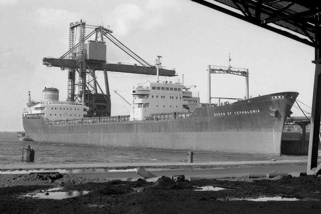 Photos Navires du monde construit entre 1950-1960 (4) Queen_10