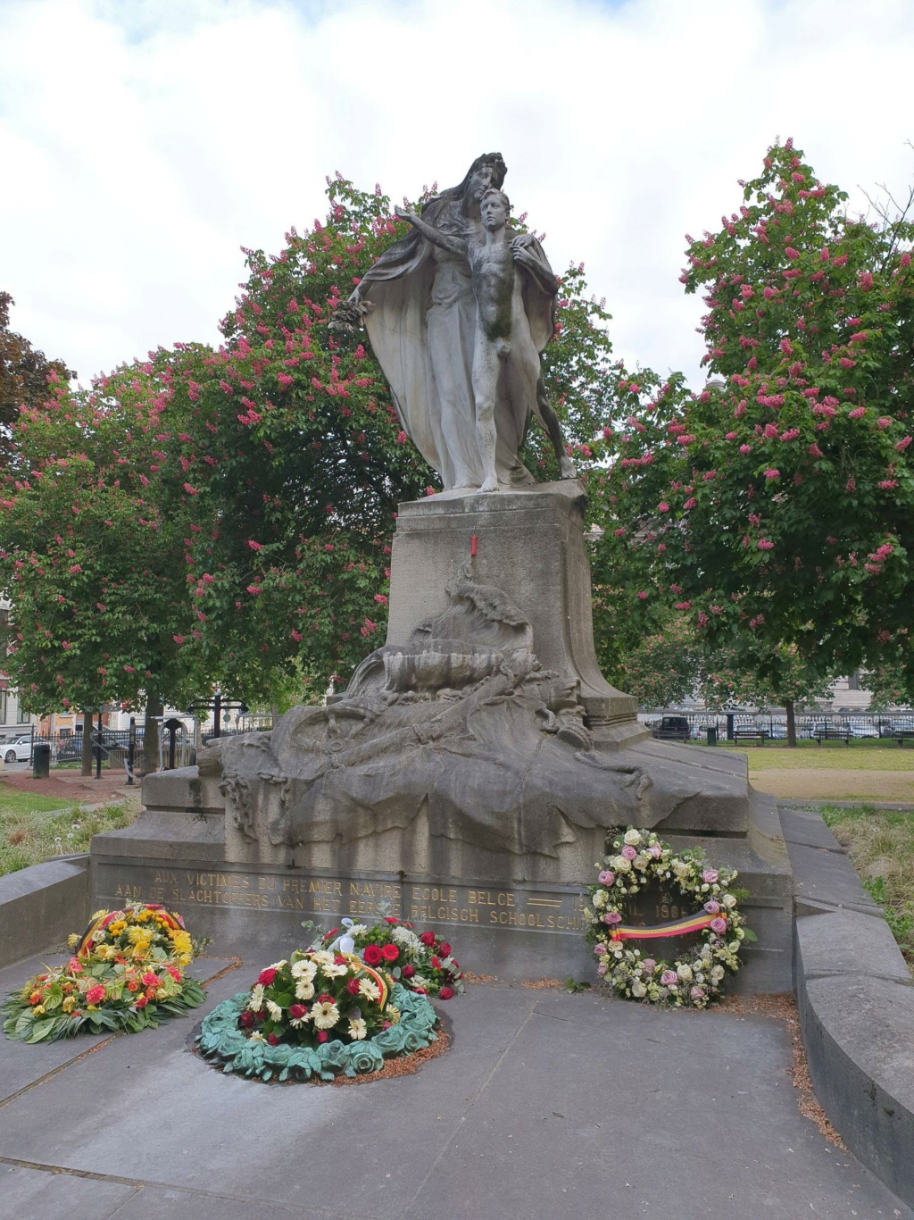 Le Comte de Smet de Naeyer navire-école belge Statue11