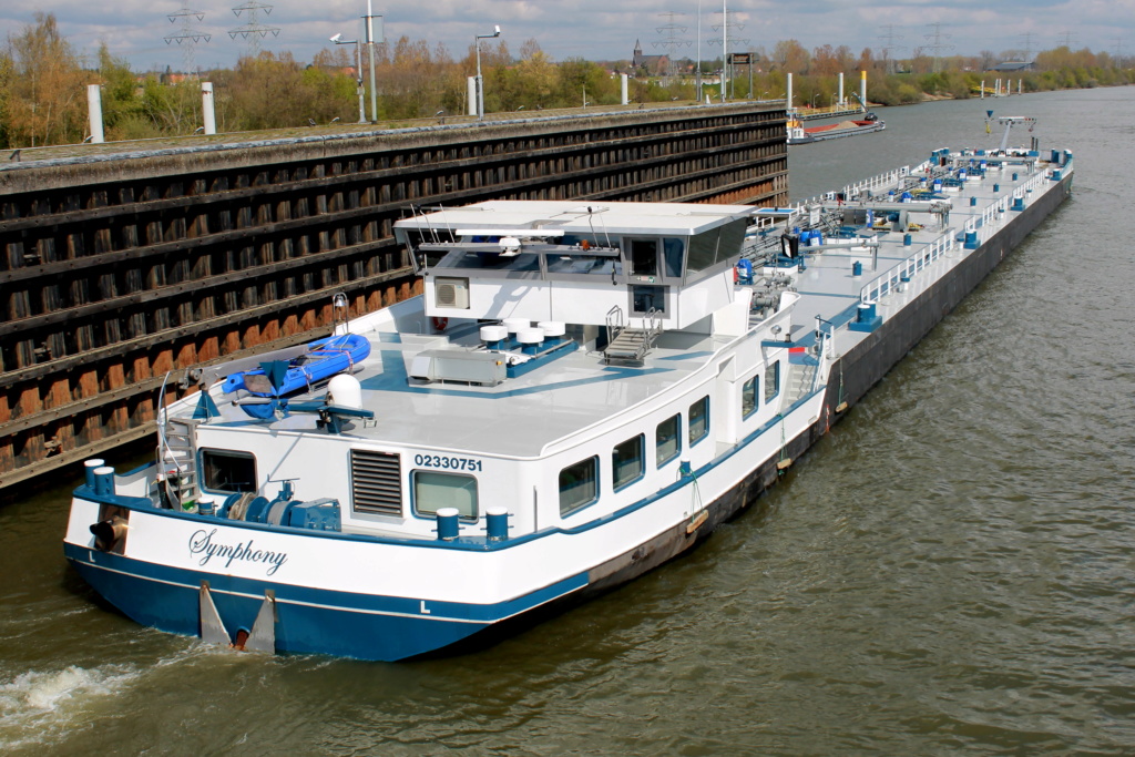 Photos de navires Luxembourgeois Armateur enre Belgique N/S Sympho10