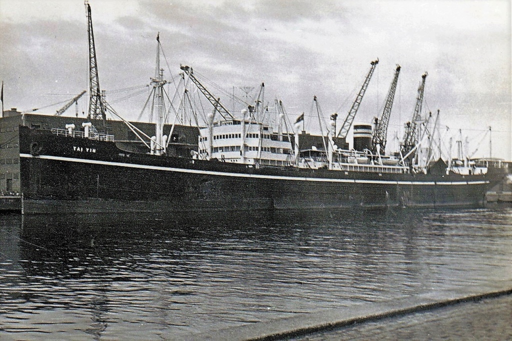 Photos General cargo avant 1940 (Plus 3000gt) 5 Tai_yi10