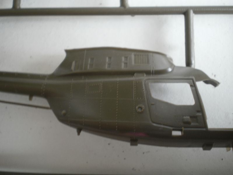 [Italeri] OH58 Combat Scout Kiowa_16