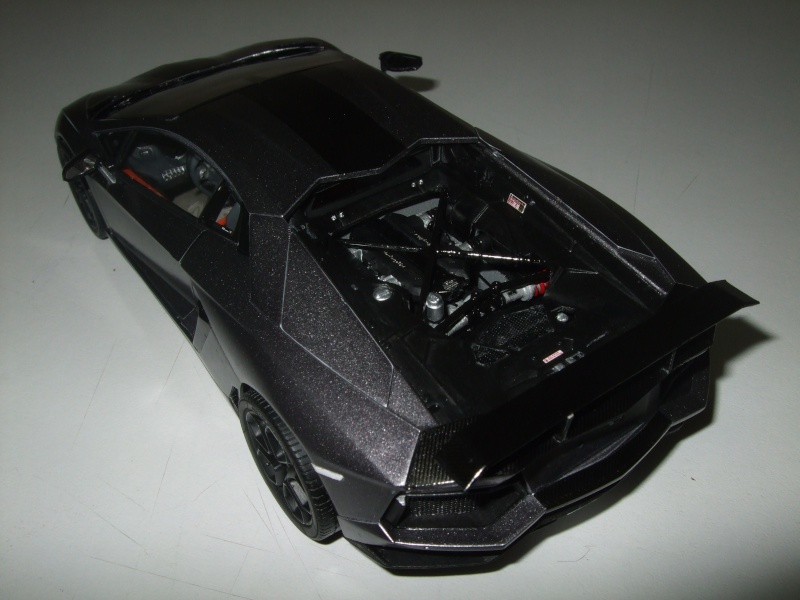 Lamborghini Aventador LP700-4 (Aoshima 1:24) Lambo_35
