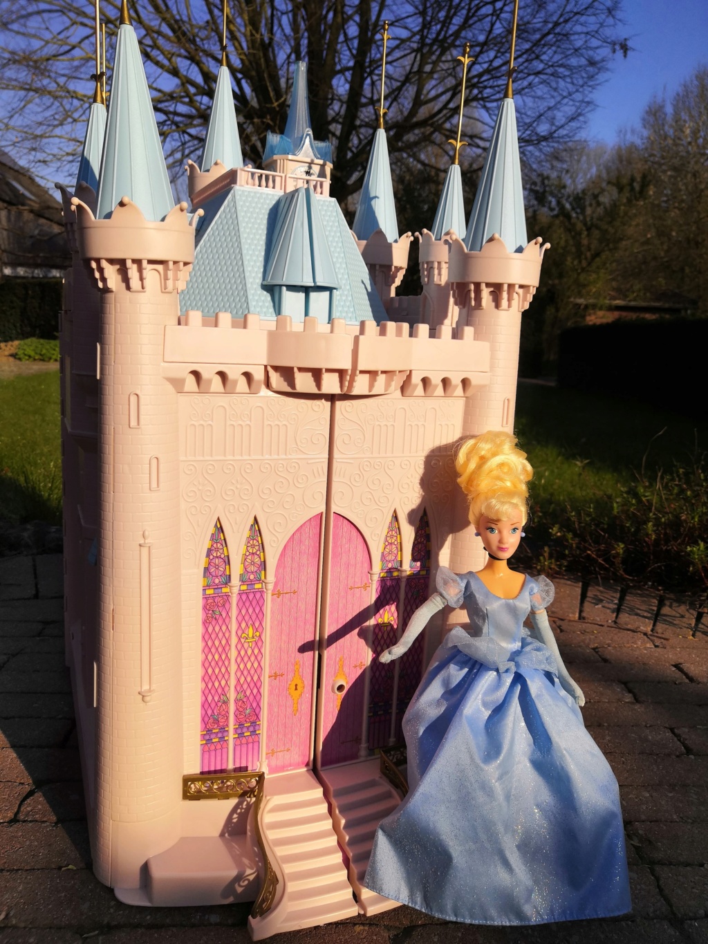 The Disney Castle Collection - Page 6 92130410