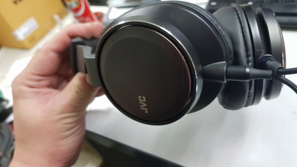 JVC WOOD SERIES HEADPHONE HA-SW01 2018-110