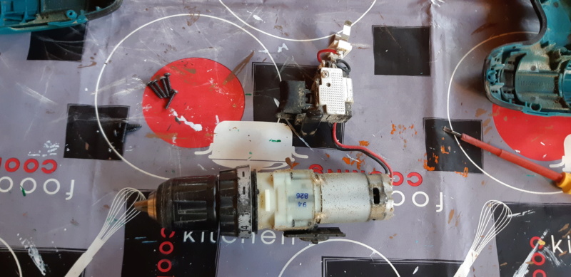 RESOLU ... recherche carcasse de visseuse MAKITA 20190973