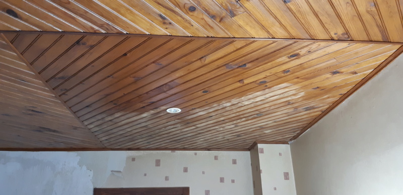 Quelle ponceuse pour poncer un plafond en bois ??? - Page 2 20200252