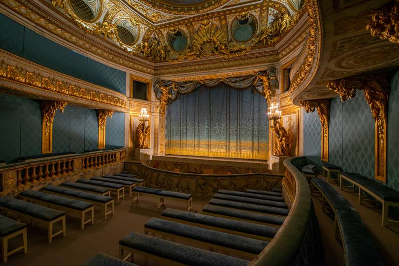 Le théâtre de Marie Antoinette en perpétuelle restauration Erixh410